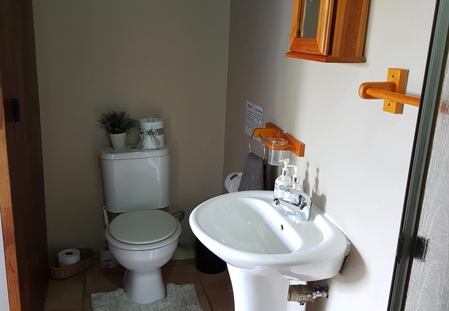 Queen room with garden view