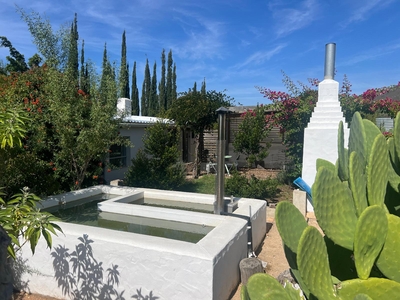 Cactus Cottage with hot tub and splash pool