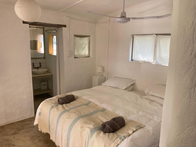 Leccino Cottage with hot tub and splash pool