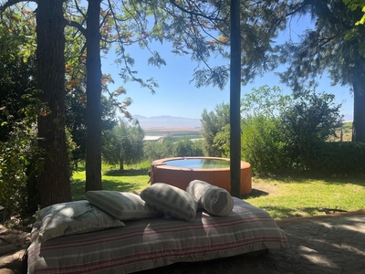 Kalamata Cottage with hot tub and splash pool
