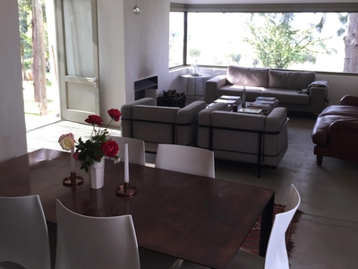 Kalamata Cottage with hot tub and splash pool