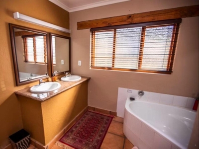 River Lodge Suites