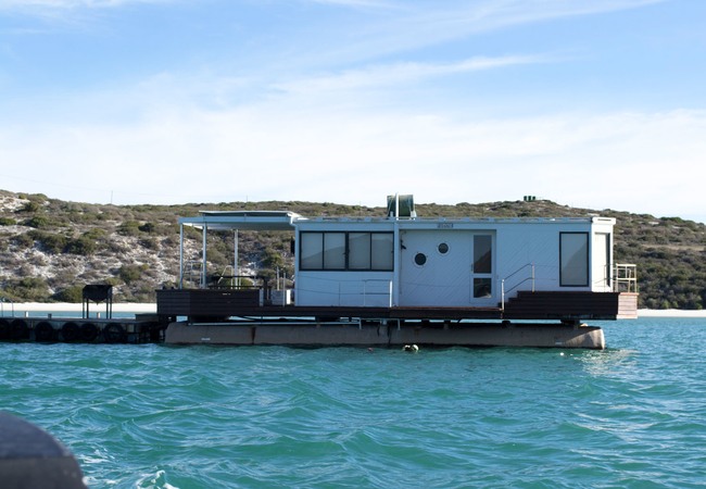 Larus House Boat 6 sleeper