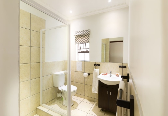 Self-catering Chalet River View