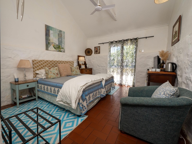  Stable Cottage - Equilateral - Room 02