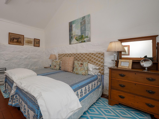  Stable Cottage - Equilateral - Room 02