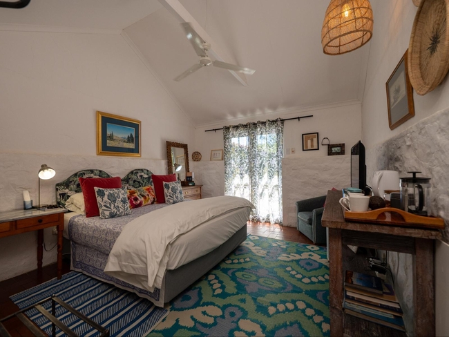 Stable Cottage - NonU - Room 04