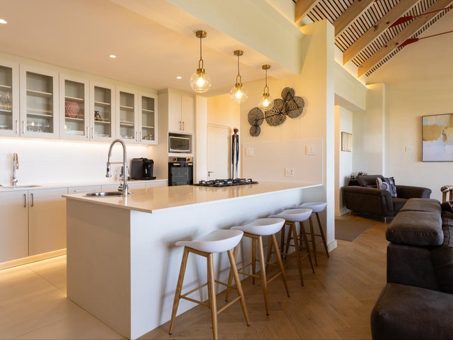 Presidential Villa (with private Hot Tub)