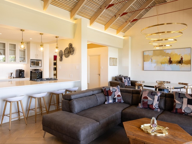 Presidential Villa (with private Hot Tub)