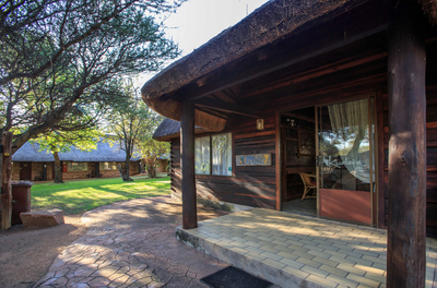 Family Thatch Cabin