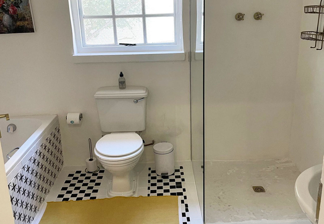 Premier Family Room 1