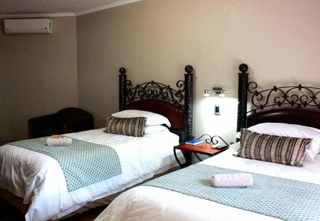 Twin Room with Shower