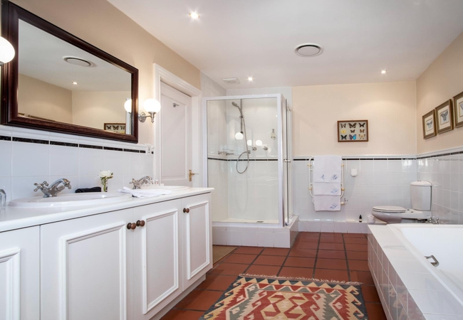 Luxury/Honeymoon Suite Sea-Facing