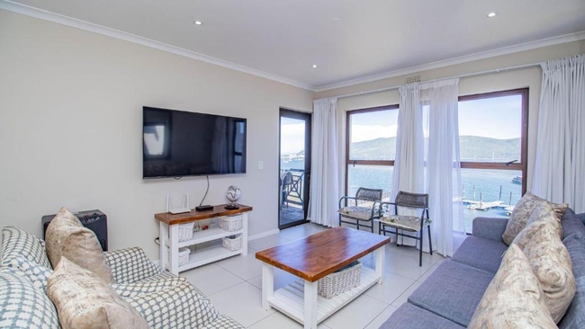 Laguna Grove Waterfront Living