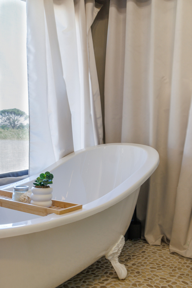 Lakeside Glamping Chenin