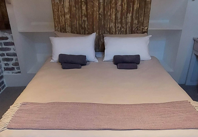 Lakeside Mountain Loft