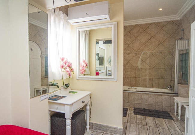 Budget Double Room (upstairs)