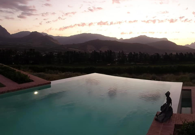 L\'Amitie Manor House