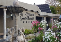 Lamon Guesthouse