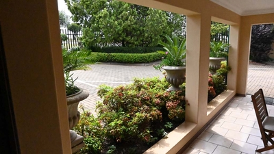 Lamor Guest House