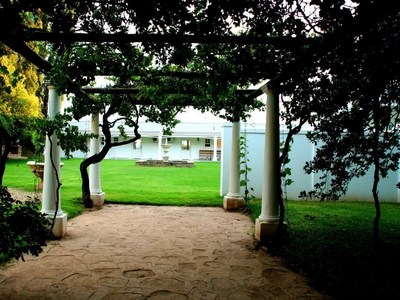 La Riviera Guesthouse