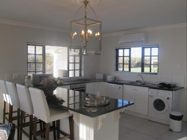 4 Sleeper Villa