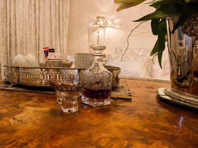 Honeymoon Suite