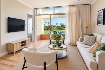 Stylish L'Azur Apartment