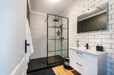 Stylish L'Azur Apartment