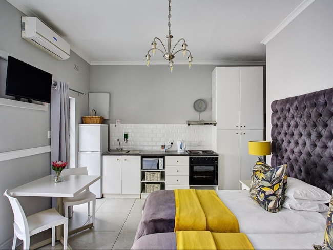 Leeuwenzee Guest House