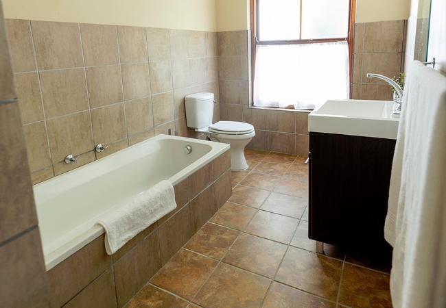 Superior Twin Room with Bath 