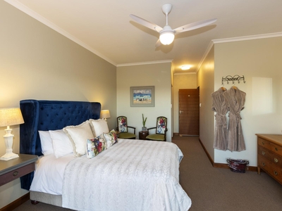 Queen Room 2
