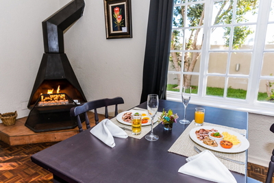 Guest House Le Petit Chateau