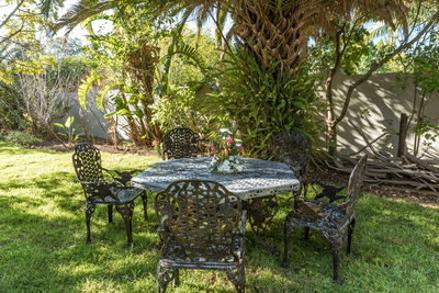 Guest House Le Petit Chateau