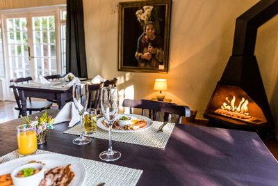 Guest House Le Petit Chateau