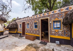 Lesedi African Lodge & Cultural Village