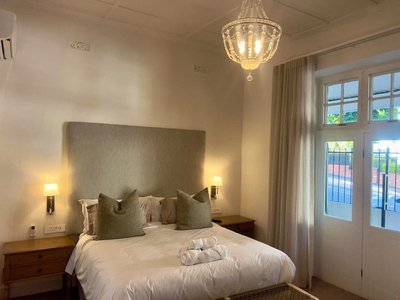 Ground Floor King Room - Room 1