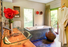 Bathroom Honeymoon Suite