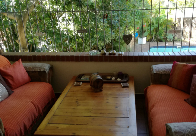 Balcony/Smoking area