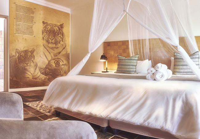 Deluxe Room/ Deluxe Bathroom