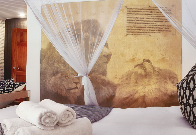 Deluxe Room/ Deluxe Bathroom