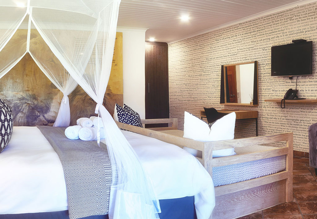 Deluxe Room/ Deluxe Bathroom