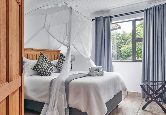 Small Apartment Dining 