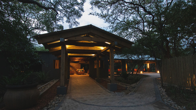 Little Africa Safari Lodge