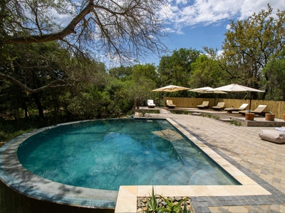 Little Africa Safari Lodge