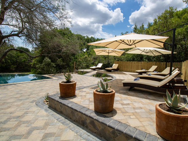 Little Africa Safari Lodge