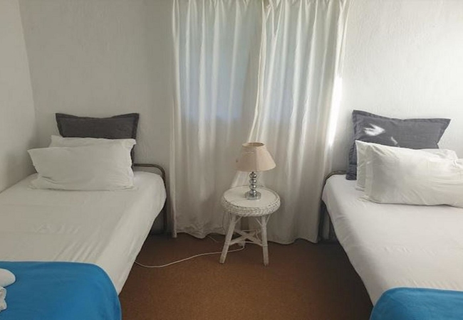 Little Crooked Cottage