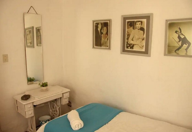 Little Crooked Cottage