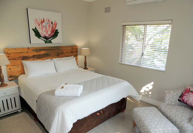 3 Bedroom Apartment - Sea View Top Floor