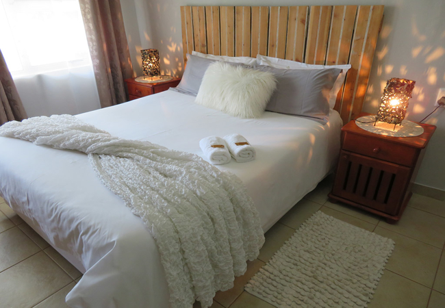 Two Bedroom Apartment - Pool view